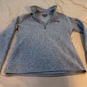 Patagonia Heather Gray Crew-Style Fleece with Logo Patch